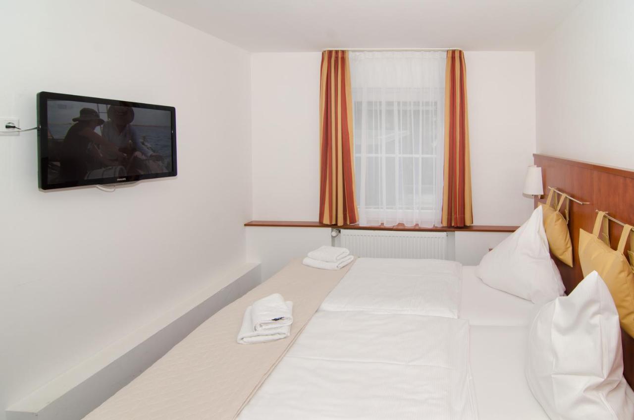 Hotel -Restaurant Taormina Birkenfeld  Luaran gambar